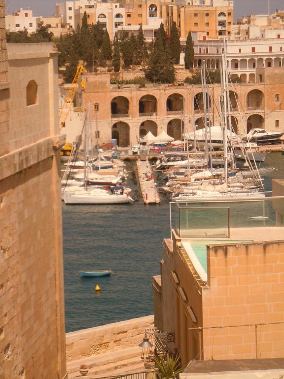 Number 12 Birgu Exterior foto